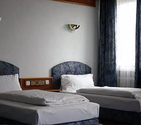 Ξενοδοχείο Mondial Comfort - Frankfurt Centre 3*