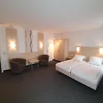호텔 Mondial Comfort - Frankfurt Centre 3*