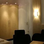 Hotel Mondial Comfort - Frankfurt Centre 3*