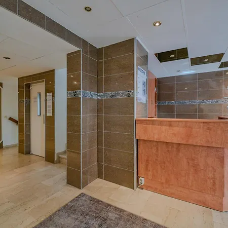 فندق Mondial Comfort - Frankfurt Centre فرانكفورت