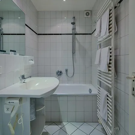 Mondial Comfort - Frankfurt Centre 호텔 프랑크푸르트