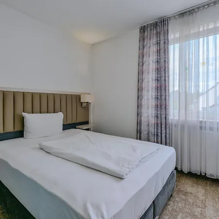 Mondial Comfort - Frankfurt Centre Отель Франкфурт-на-Майне