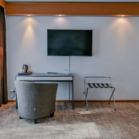 Отель Mondial Comfort - Frankfurt Centre 3*
