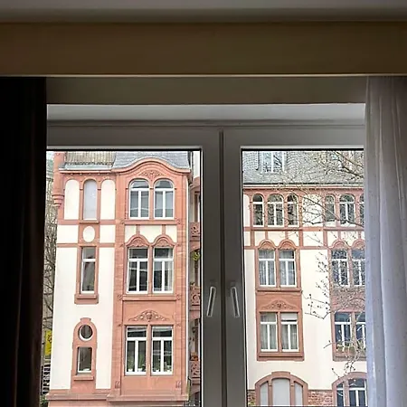 Mondial Comfort - Frankfurt Centre Отель Франкфурт-на-Майне