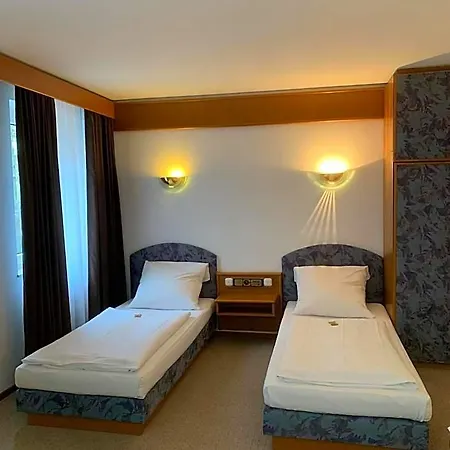 Mondial Comfort - Frankfurt Centre Отель 3*