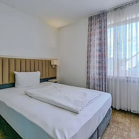 Отель Mondial Comfort - Frankfurt Centre Франкфурт-на-Майне