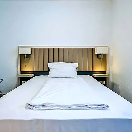 Mondial Comfort - Frankfurt Centre 3*