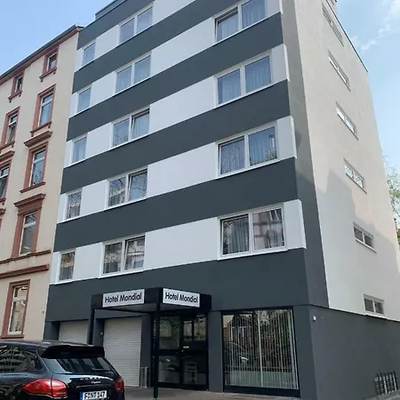 فندق Mondial Comfort - Frankfurt Centre فرانكفورت